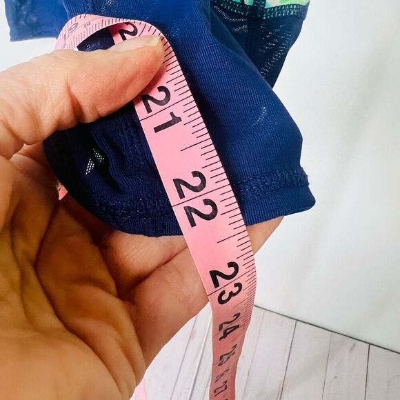 Lilly Pulitzer Blue Green Tropical Mesh Insert Workout Pants - Picture 8 of 13